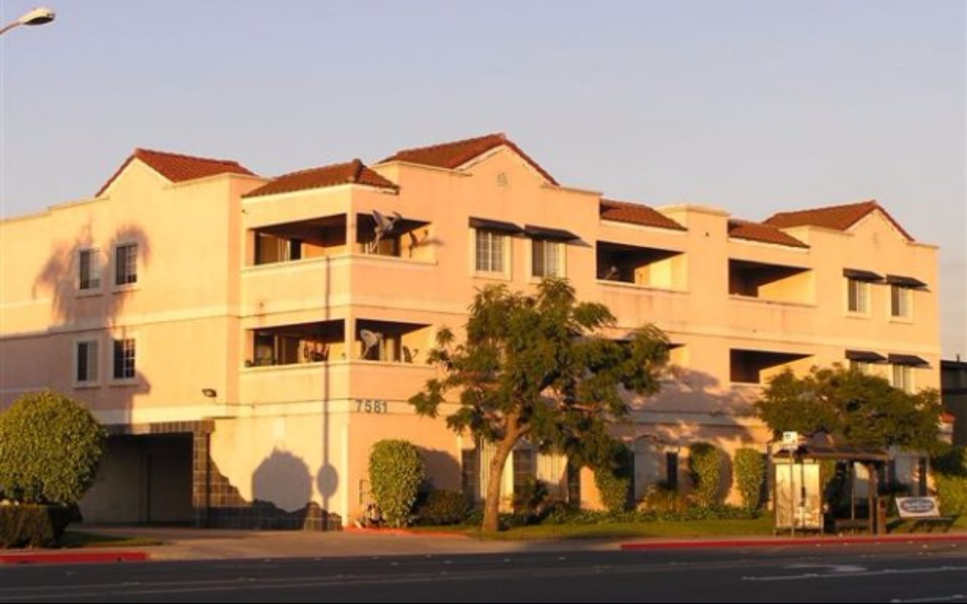 7581 Warner Avenue, Huntington Beach, CA 92647 Stanfield Real Estate